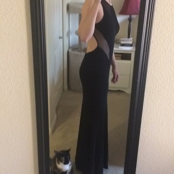 Black sexy maxi evening gown - Picture 2 of 3